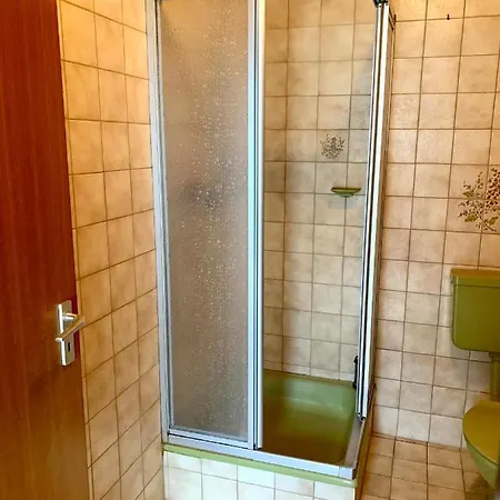 Upgrade - Frisch Renoviert - Monteuerswohnung Am Bauernhofweg In Nahe S-bahnhof Messe Flughafen Apartment *